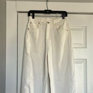 100% Cotton White High-Waisted Mom Jeans